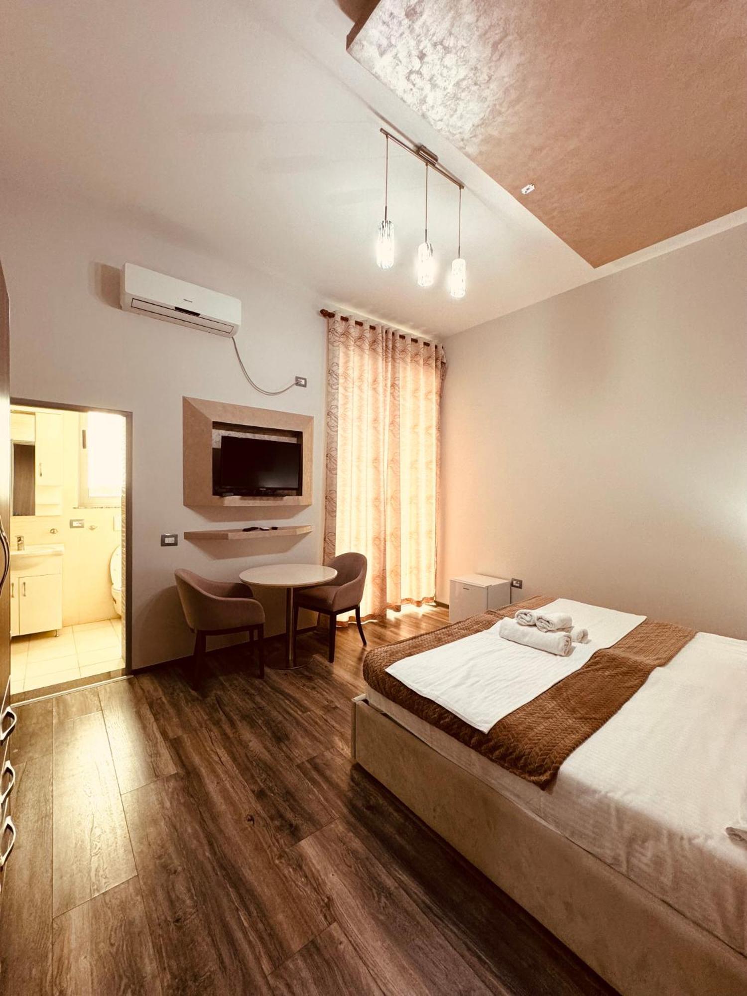 Prince Of Lake Hotel Shkodër Dış mekan fotoğraf