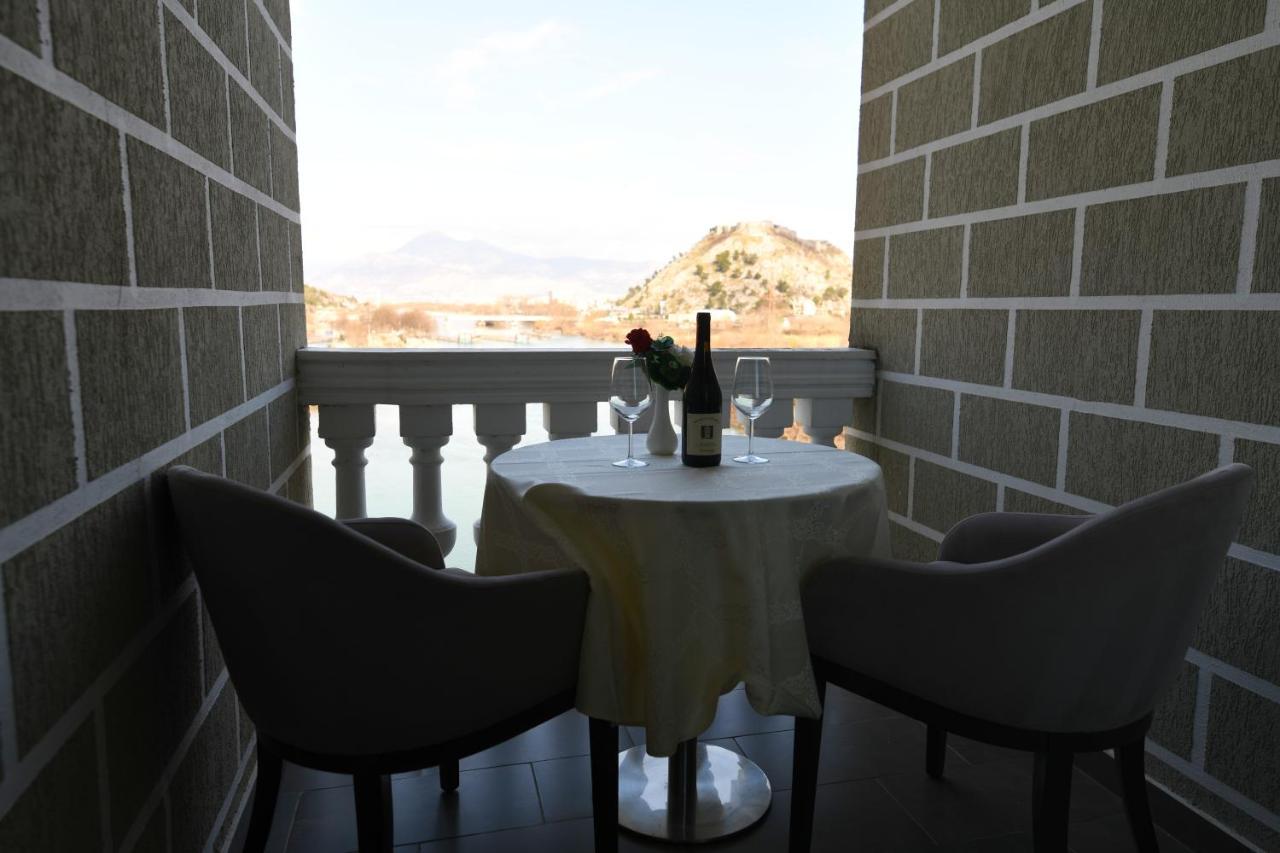 Prince Of Lake Hotel Shkodër Dış mekan fotoğraf