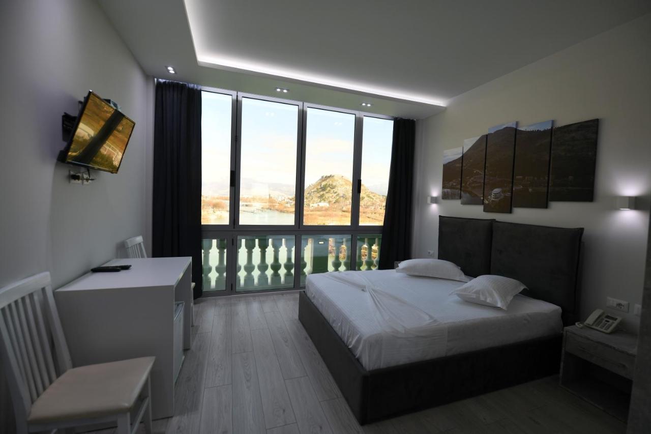 Prince Of Lake Hotel Shkodër Dış mekan fotoğraf